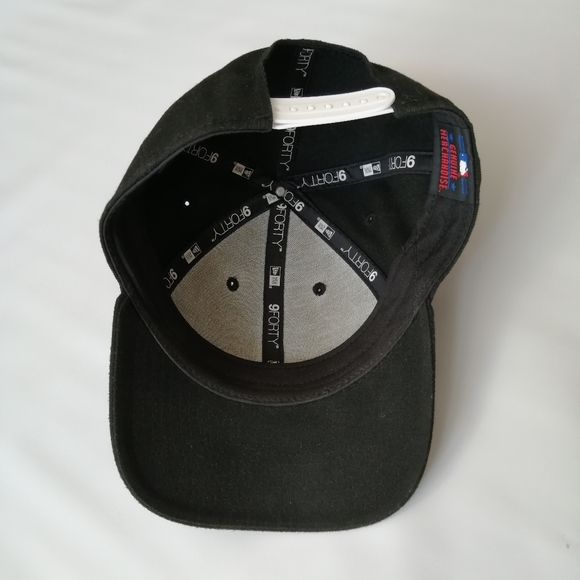 Chicago White Sox 9Forty New Era Black Snapback Cap - Picture 6 of 10